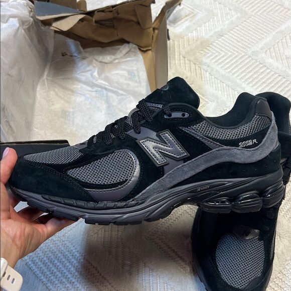 New Balance 2002R - Picture 6 of 11